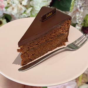 Sacher rez eshop záksuky Nitra cukráreň