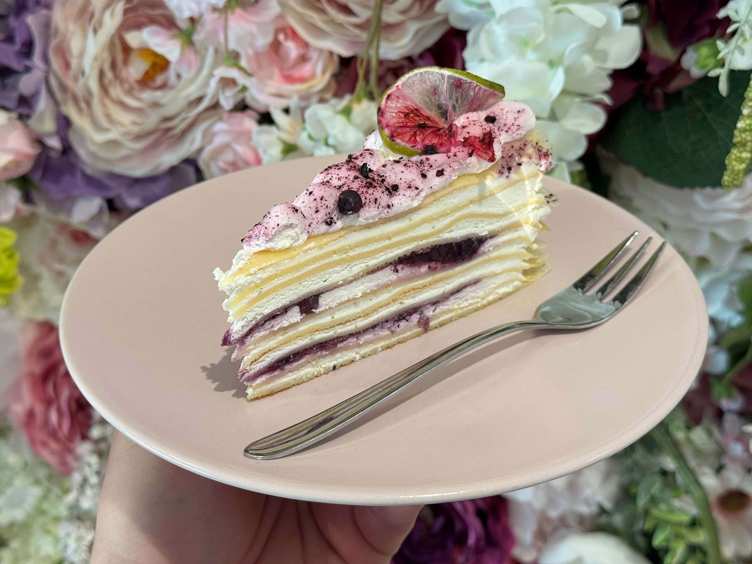 Crepe cake limetka čučoriedka esho cukráreň